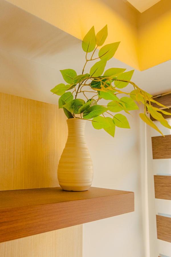 Yong'S Place At Isabelle De Valenzuela Manila Kültér fotó